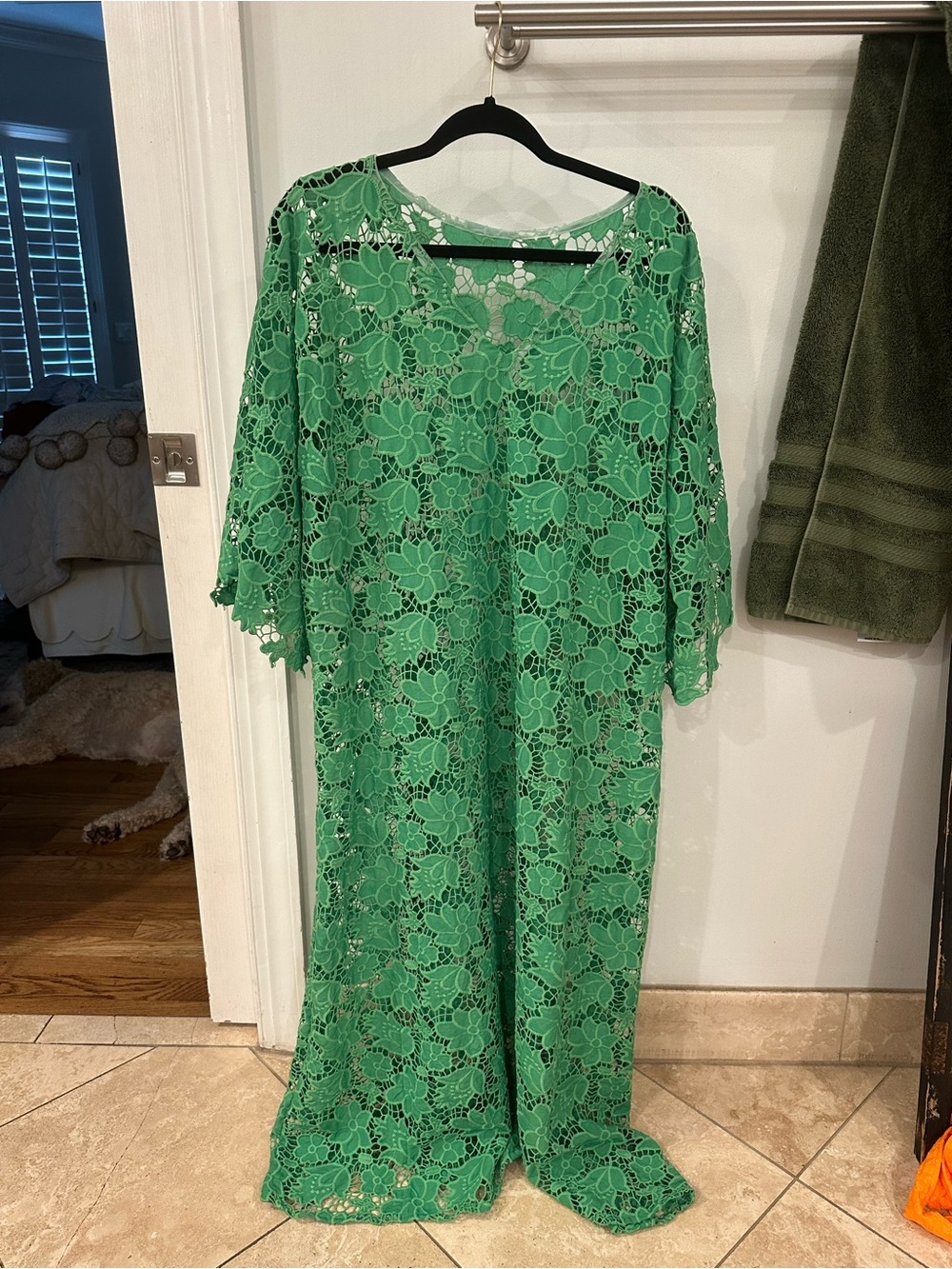 Women's Green Lace Maxi Dress - Floral Crochet Cover-Up